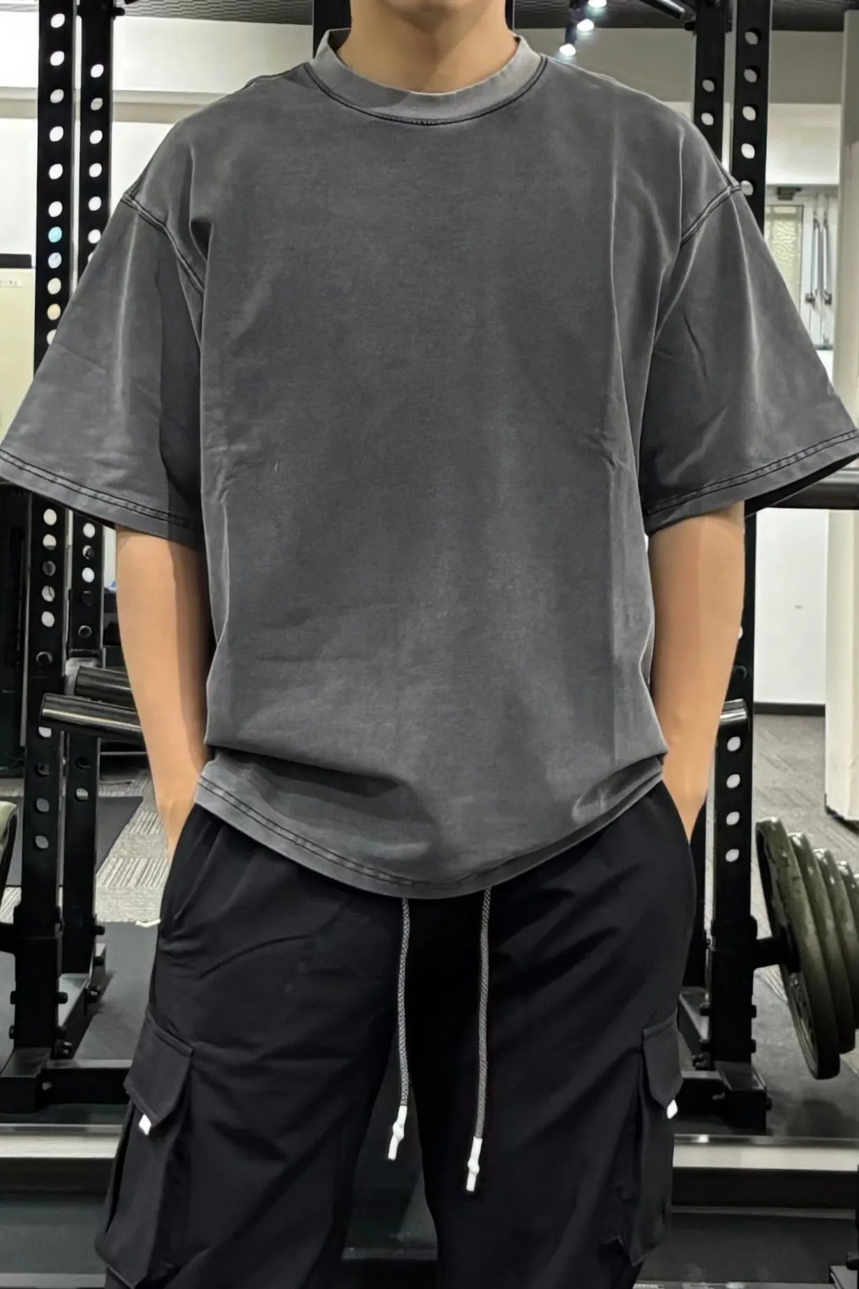 Solitude Over Sized T-Shirts 着用画像