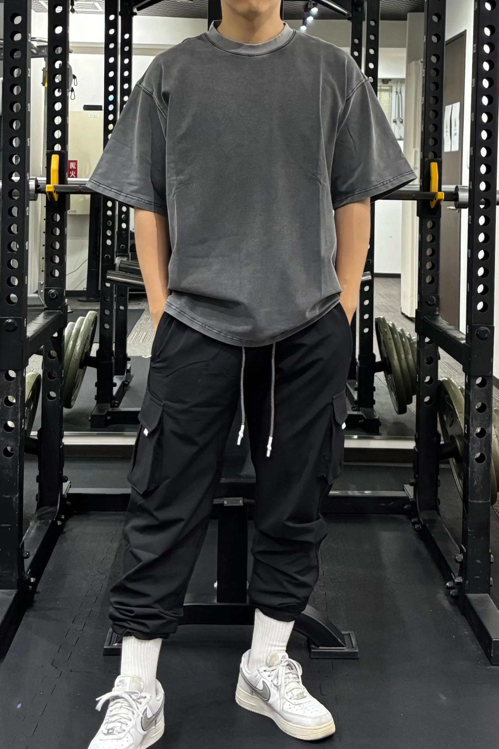 Solitude Stretch Cargo Pants 着用画像
