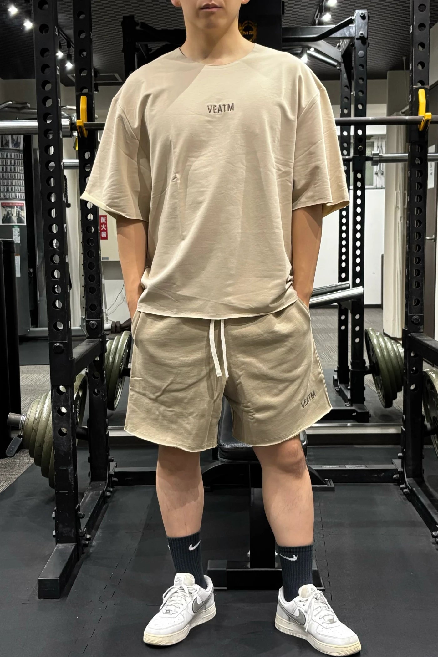 CUT-OFF MICRO SWEAT BIG T-SHIRT and CUT-OFF SWEAT HALF PANTS